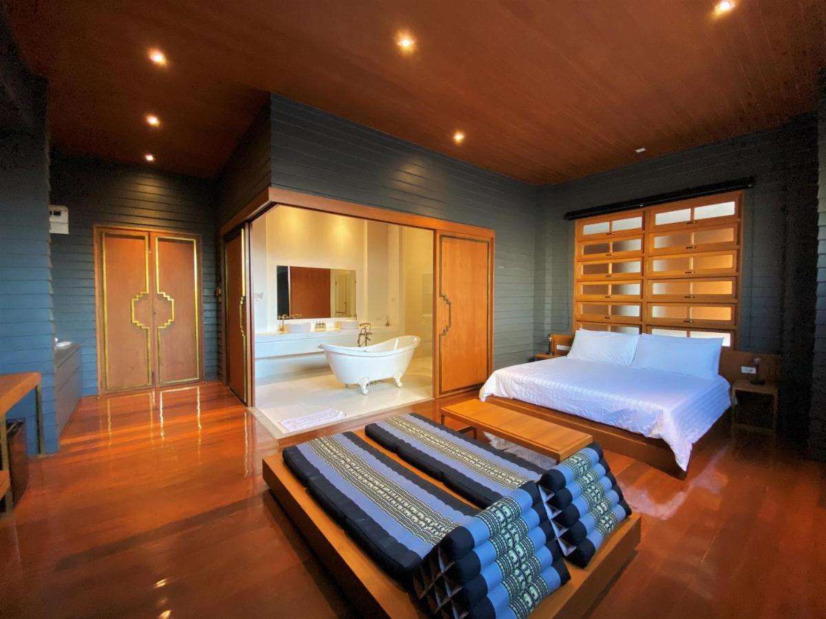 Vali Villa Bangkok Exterior photo